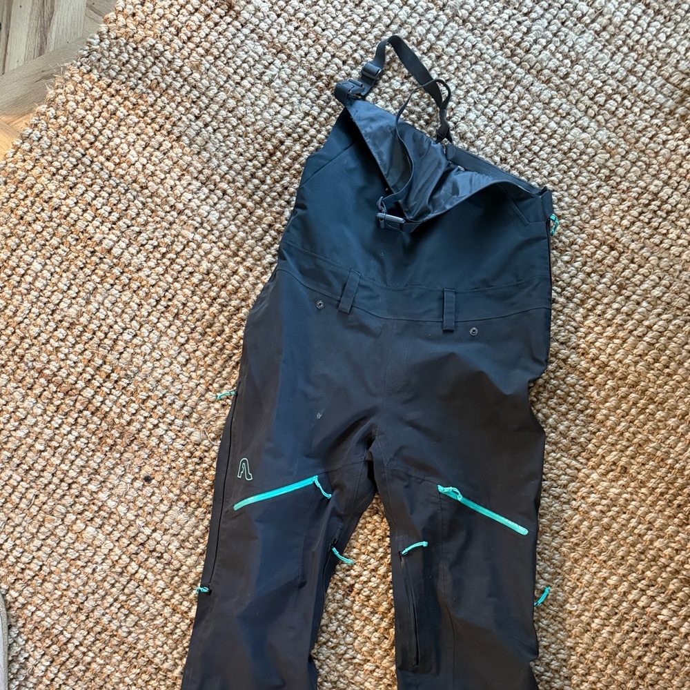 Flylow Women's Ski Snowbird Bibs Black XL